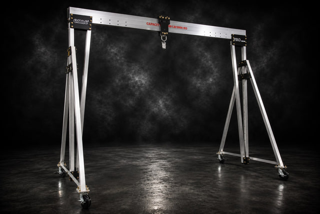 eme 6600R — 3 & 4 ton portable aluminum gantry crane, 6,600 lb rated capacity